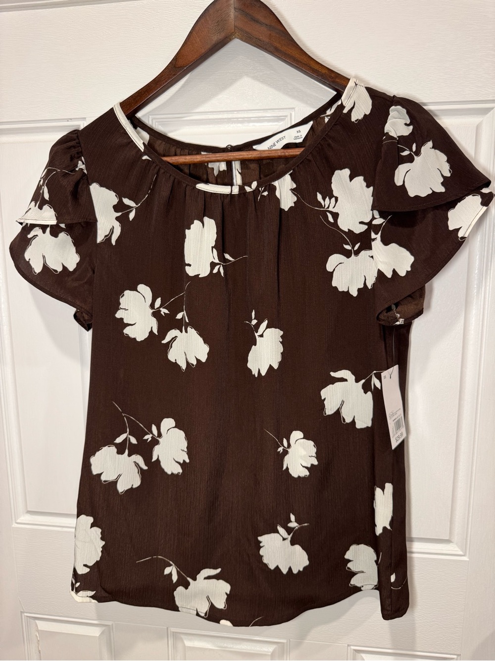 Kohl's Brown Floral Ruffle Sleeve Blouse